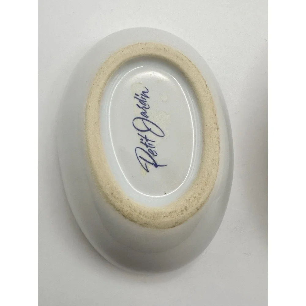 Trinket Dish Ring Avon Porcelain Egg Shaped Flowers and‎ Ribbon GFT6314 1990
